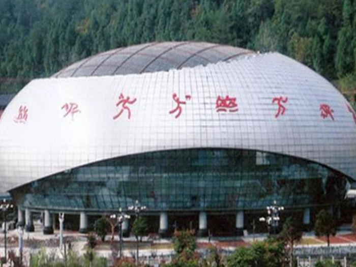 普陀体育中心球形网架加工安装